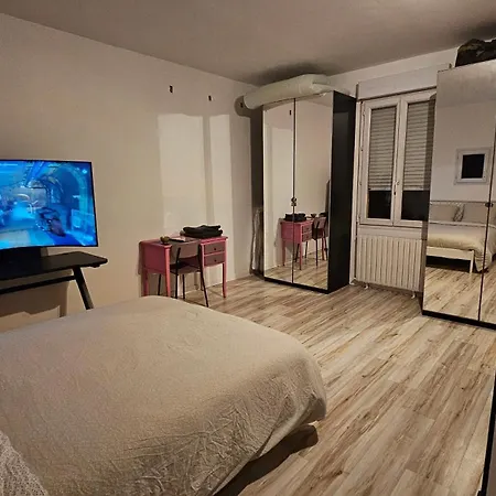 Bed To Rent - Maison Calme Avec Jacuzzi Sous Supplement Homestay Bordeaux