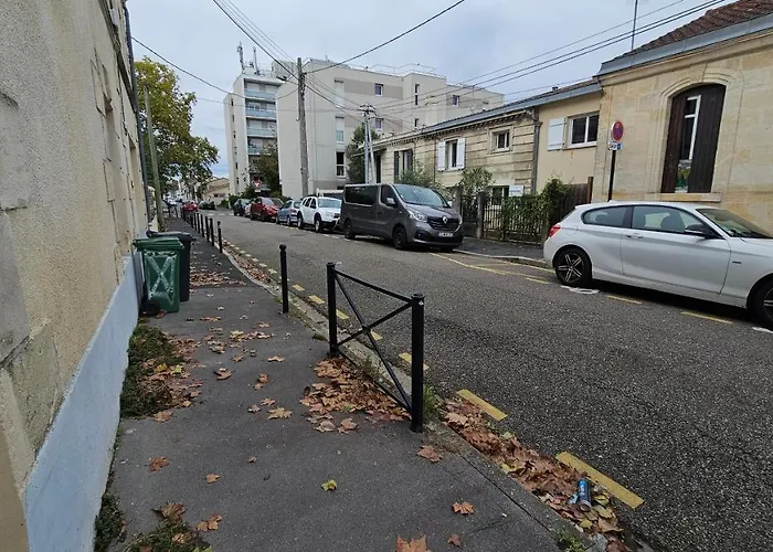 Quarto em Acomodações Particulares Bed To Rent - Maison Calme Avec Jacuzzi Sous Supplement *