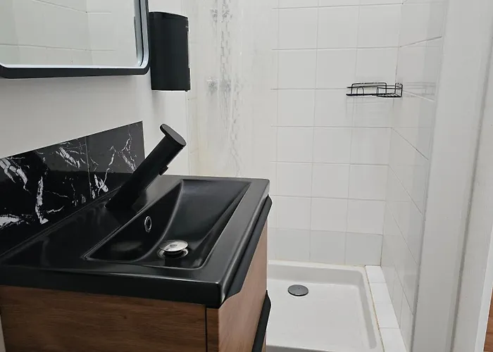 Bed To Rent - Maison Calme Avec Jacuzzi Sous Supplement