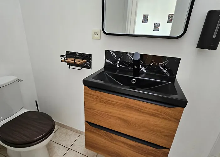 Quarto em Acomodações Particulares Bed To Rent - Maison Calme Avec Jacuzzi Sous Supplement *