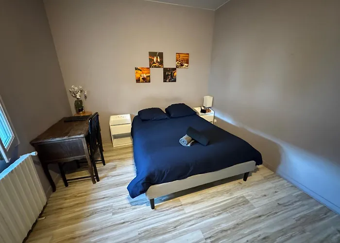 Bed To Rent - Maison Calme Avec Jacuzzi Sous Supplement Quarto em Acomodações Particulares