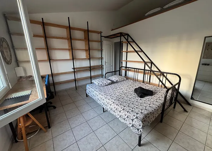 Bed To Rent - Maison Calme Avec Jacuzzi Sous Supplement Δωμάτια σε οικογενειακή κατοικία *